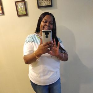 Meet your Posher, Sharon